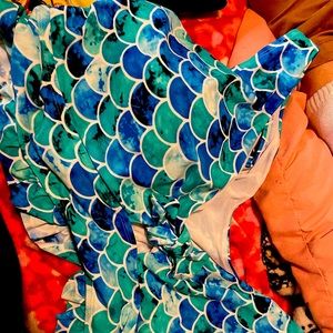 Torrid mermaid size 4 top never worn